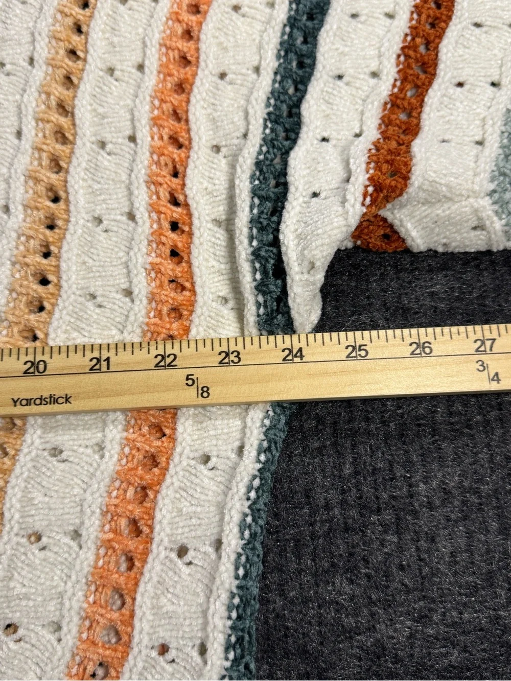 Maurices Women’s 1X (best fit XL) White Multi Color Stripe Knit Pullover Sweater